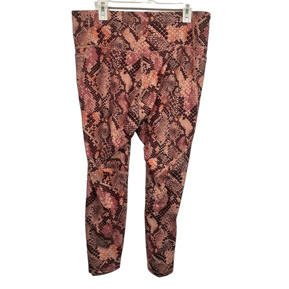 NWOT Old Navy Pink Snakeskin High Waisted Activewear Leggings - Picture 1 of 5